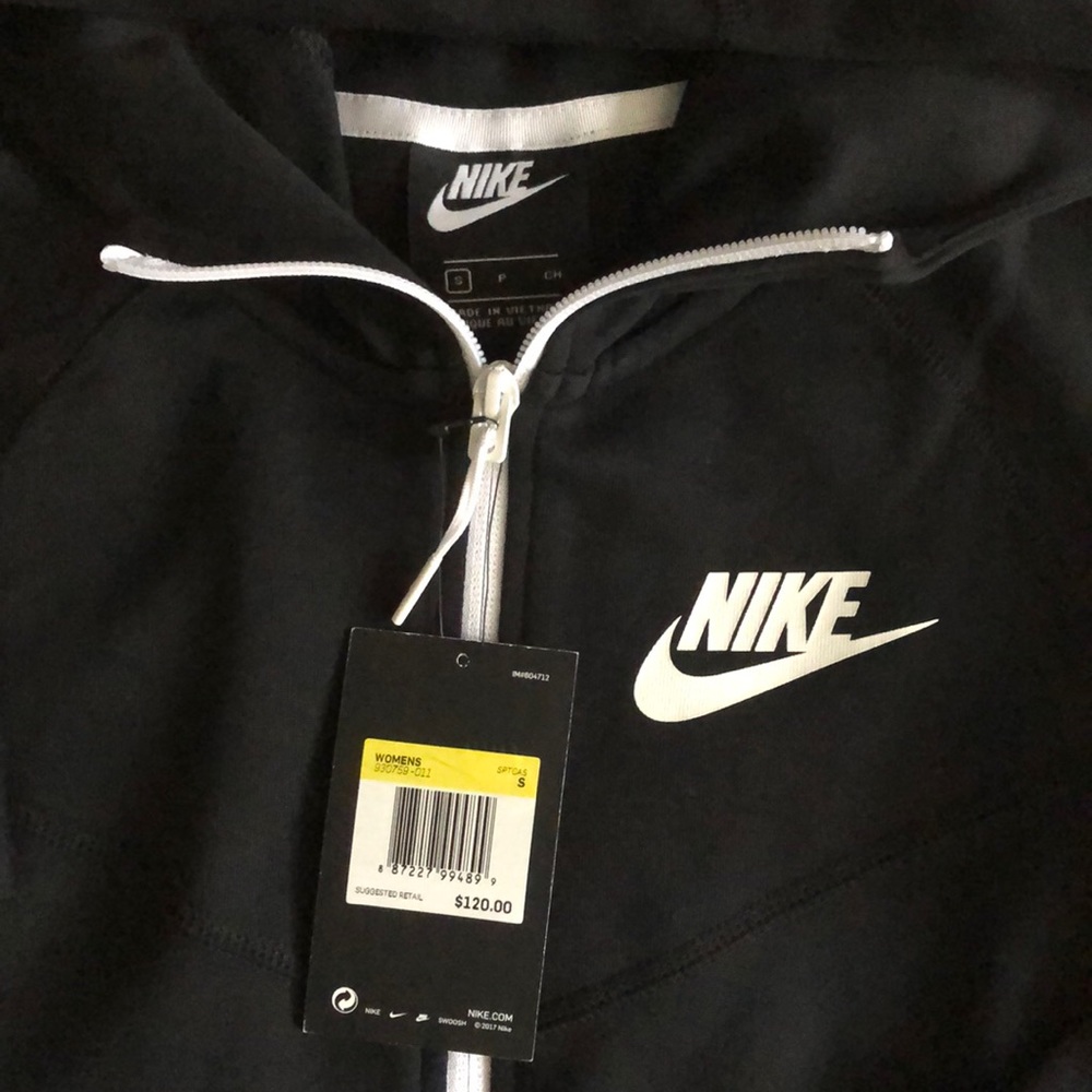 Nike Jacket - Picture 2 of 3